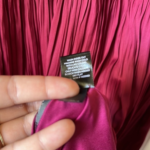 SIMPLY VERA VERA WANG V Neck Sleeveless Dress - Picture 6 of 9